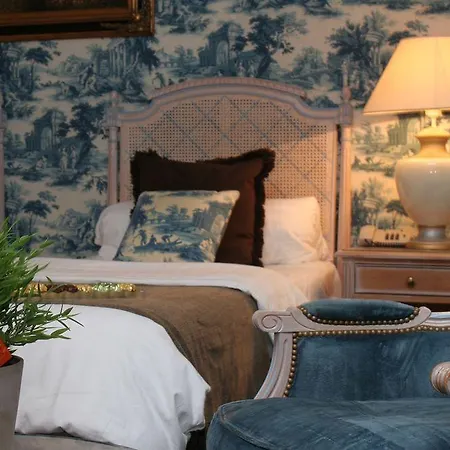 Floor Hotel