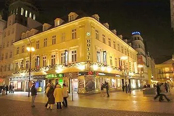 Floor 4* Prag